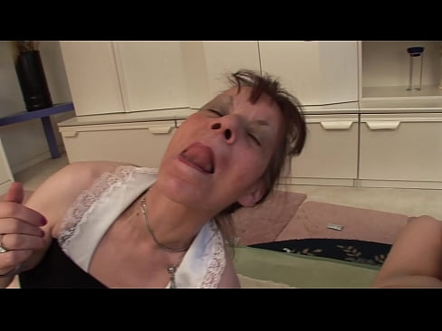 ❤️ To bedstemødre og en bedstefar har en trekant ❤️ Porno at da.hentaibar.ru ❌
