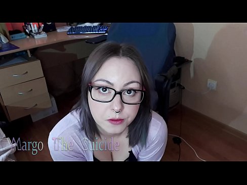 ❤️ Sexet pige med briller sutter Dildo dybt på kamera ❤️ Porno at da.hentaibar.ru ❌